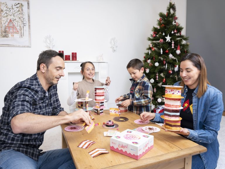 Lee más sobre el artículo ¿Cómo ayudan los juegos de mesa a los adultos?